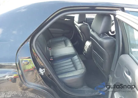 2013 Chrysler 300 S z USA, uszkodzony, nr VIN 2C3CCAGG2DH733072